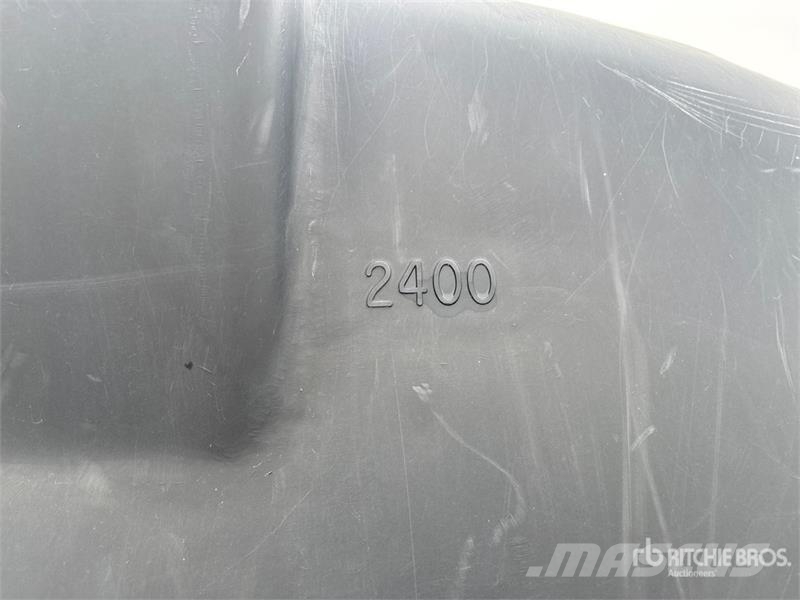  2400 gal Fertilizer Tank Mineral spreaders
