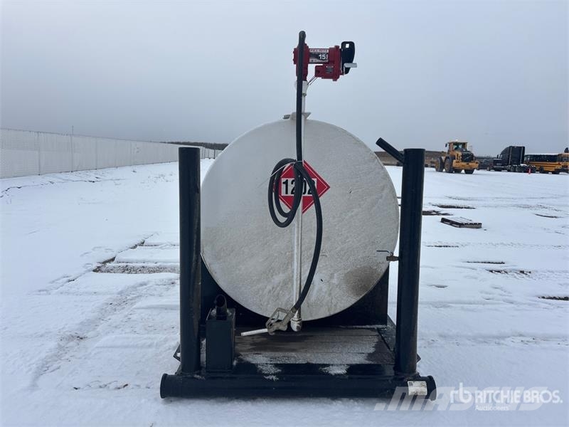  2400 L Skid Mounted Steel Fuel Tank صهاريج الوقود والصهاريج الإضافية