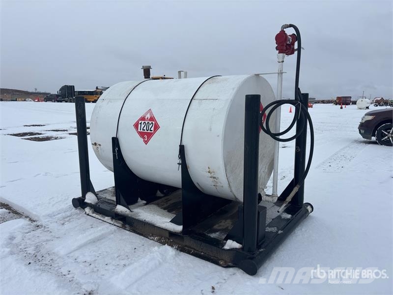  2400 L Skid Mounted Steel Fuel Tank صهاريج الوقود والصهاريج الإضافية