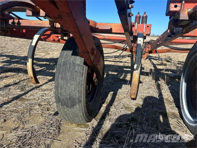  25 ft Cultivator Kultivaattorit