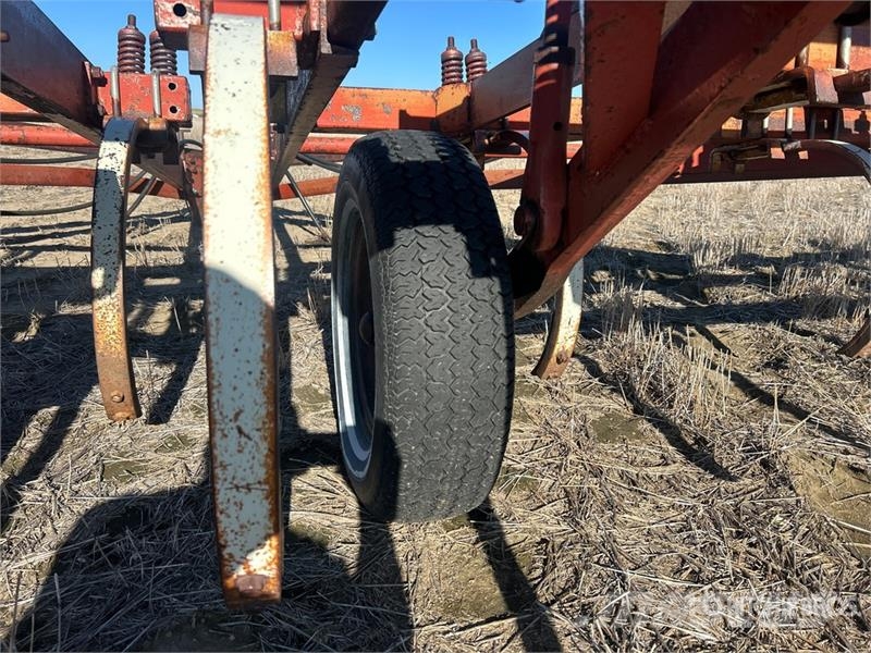  25 ft Cultivator Kultivaattorit