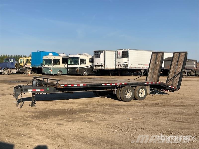25 ft T/A Equipment Trailer Oprijwagen