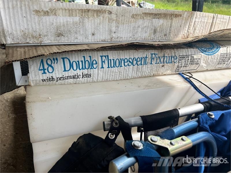 25 Gal ATV Sprayer, Double Flourescent Fixture, 40 Další