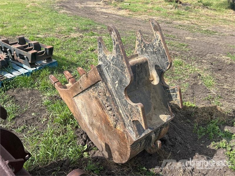  25 in Digging Excavator Bucket 挖斗