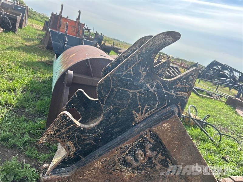  25 in Digging Excavator Bucket 挖斗