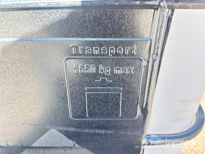 250 gal Skid Mounted Poly Washer Fluid Tank 연료 및 첨가제 탱크