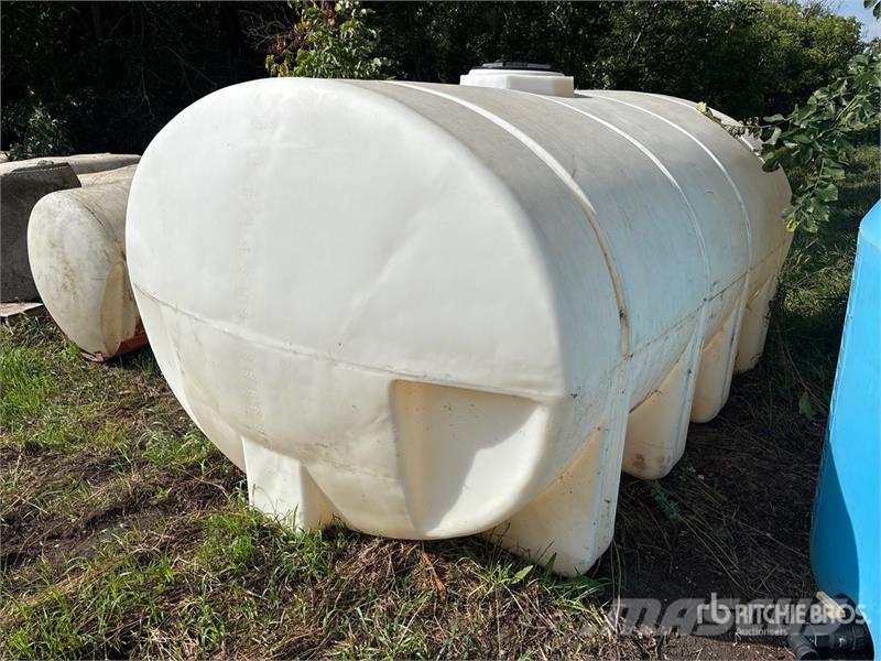  2635 gal Poly Water Tank Depósitos de combustible y aditivos
