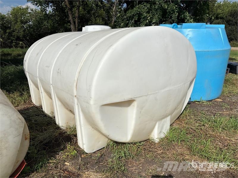  2635 gal Poly Water Tank Depósitos de combustible y aditivos