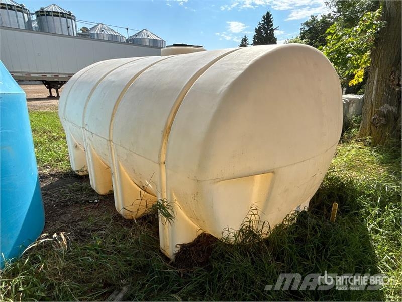  2635 gal Poly Water Tank Depósitos de combustible y aditivos