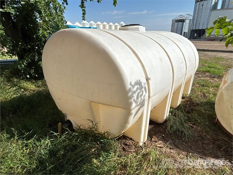  2635 gal Poly Water Tank Depósitos de combustible y aditivos