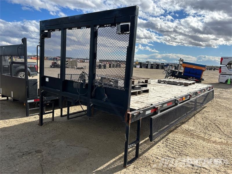 28 ft 6 in x 102 in Truck Flatbed Body Фургони