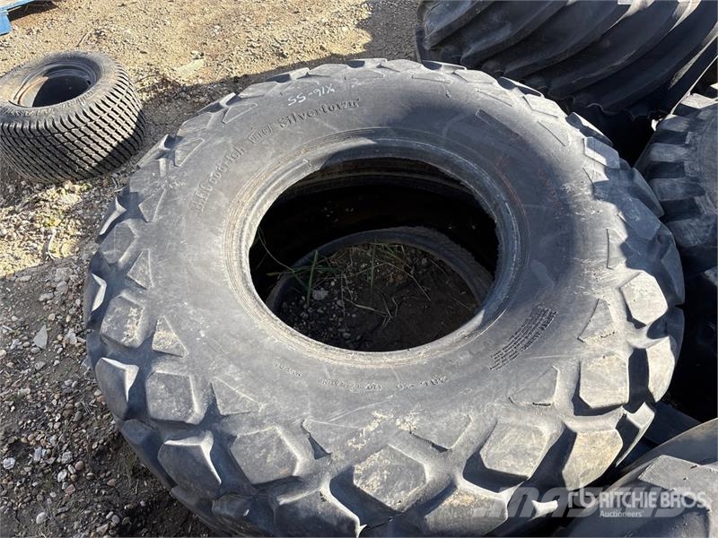 28L-26 Tires Gume, točkovi i felne