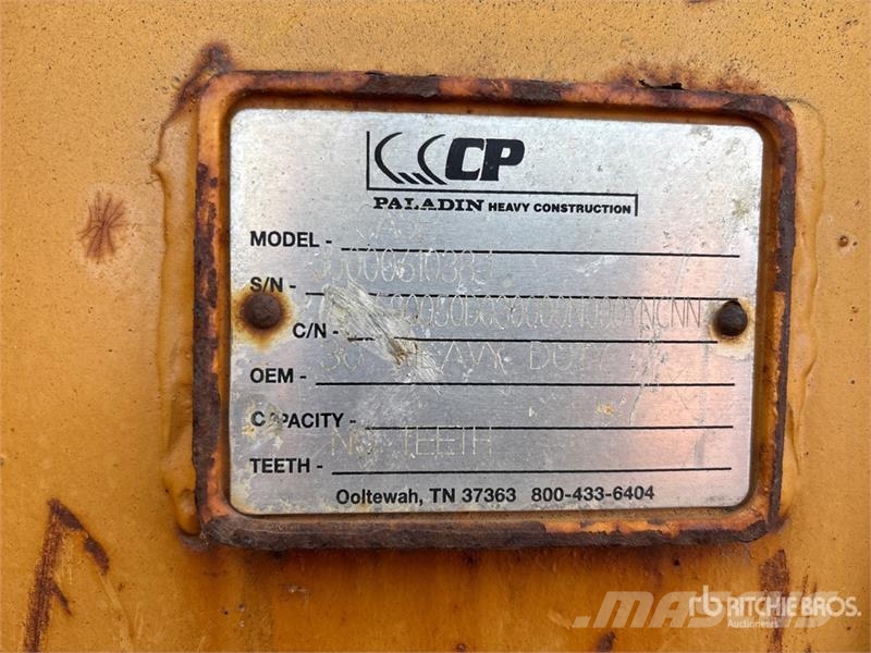 29 in Cleanup Excavator Bucket - Fits Case Kanalak