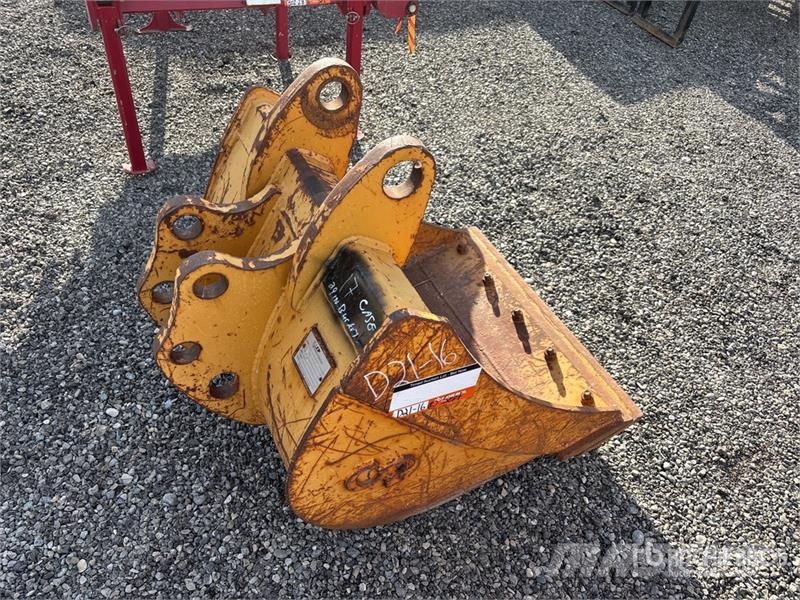 29 in Cleanup Excavator Bucket - Fits Case Kanalak