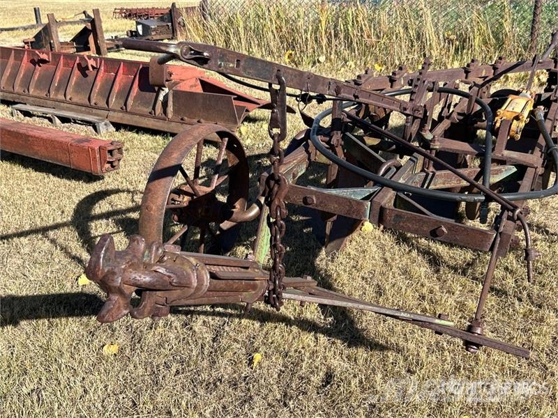 3 Bottom Breaking Plow Ekék
