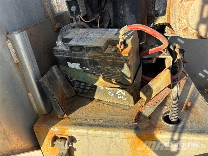  3 cyd Truck Mounted Sander معدات النقل - غير ذلك