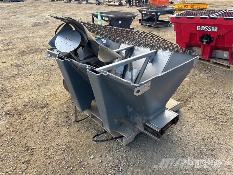 3 ft 7 in x 6 ft Sander - Fits Bobcat 5600 معدات البناء - غير ذلك