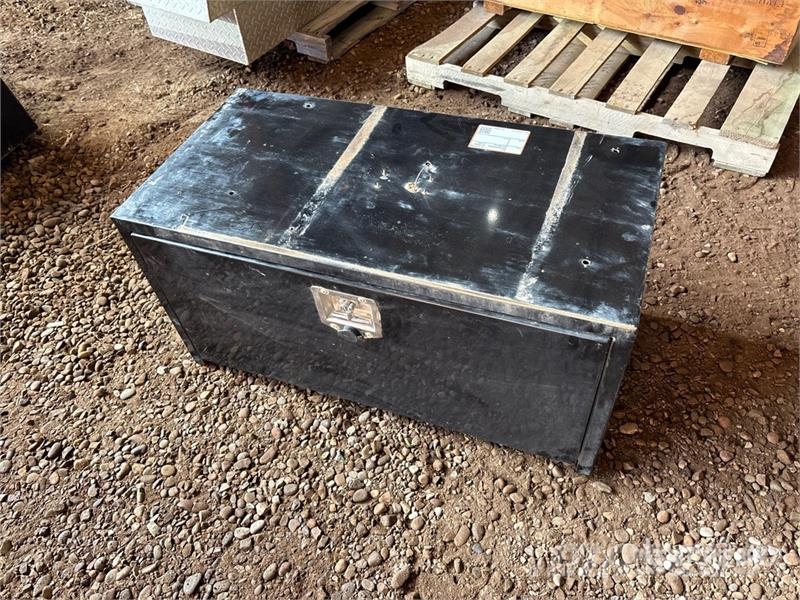 3 ft X 18 in X 18 in Tool Box Gradbeništvo - drugo