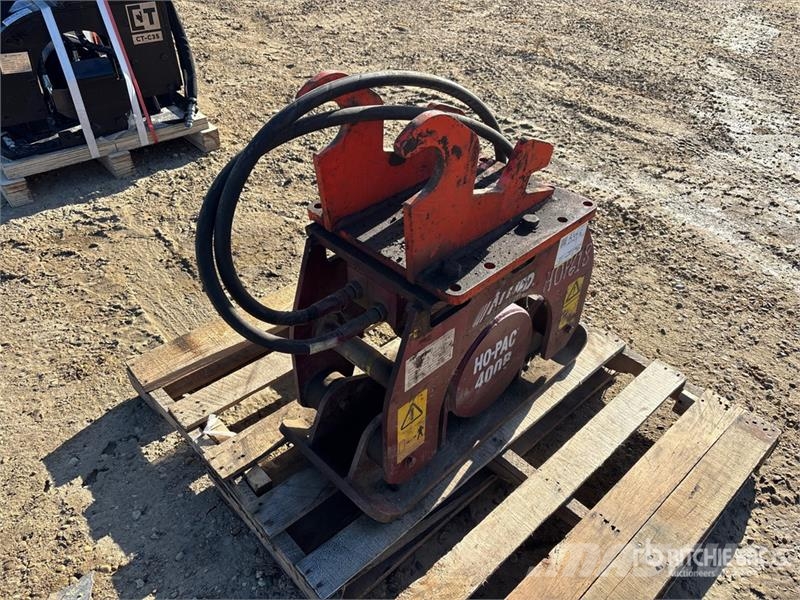 30 in Excavator Plate Compactor Attachment - Fits Vibrationsgeräte