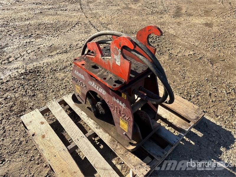 30 in Excavator Plate Compactor Attachment - Fits Vibrationsgeräte