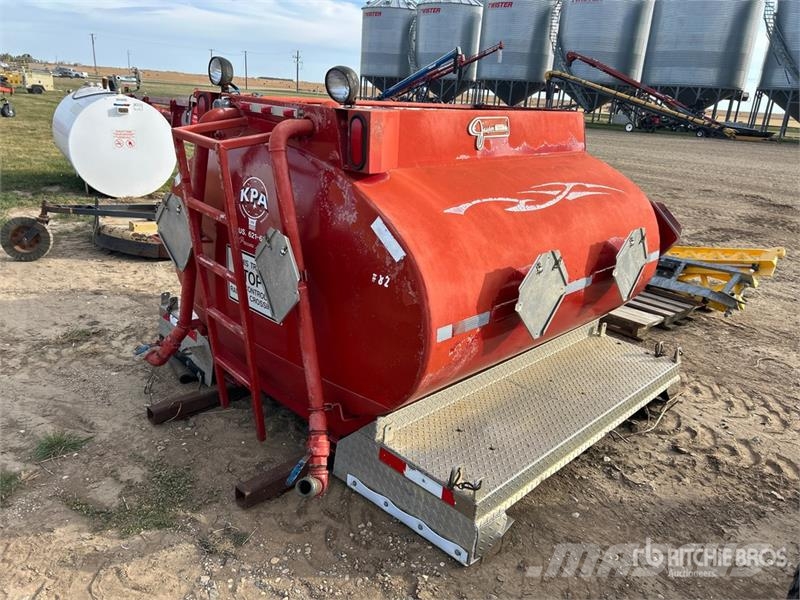 3000 L Fuel Tank Üzemanyag- és adaléktartályok