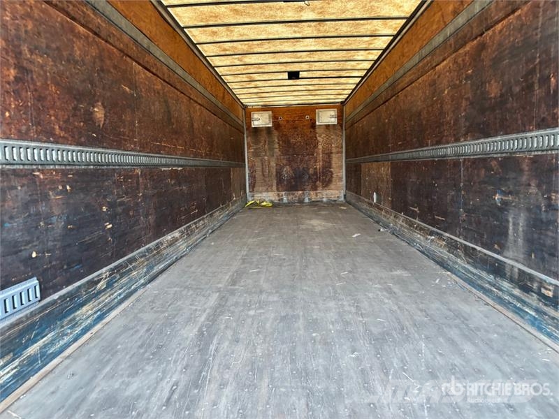 35 ft x 102 in T/A Van Trailer Прицепы-фургоны