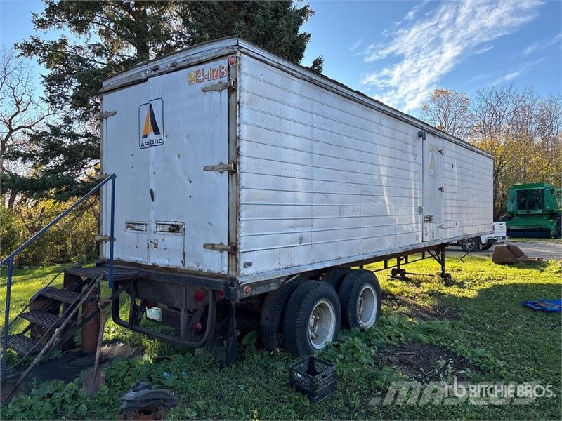36 ft T/A Storage Van Trailer Remorque Fourgon