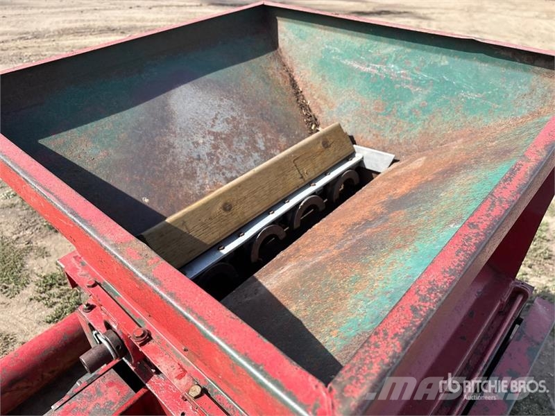 36 ft x 35 ft Roller Mill Muut maatalouskoneet