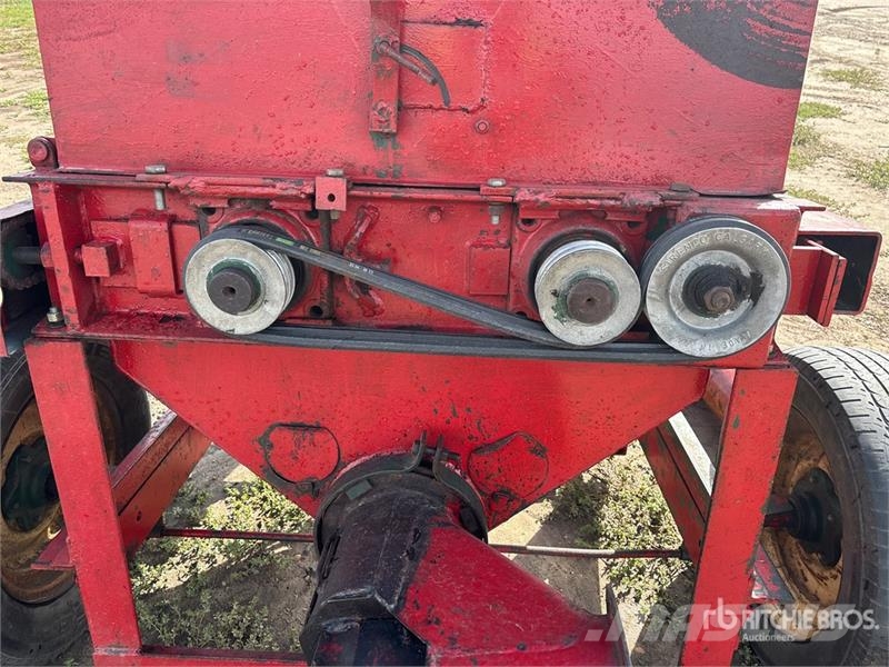 36 ft x 35 ft Roller Mill Muut maatalouskoneet