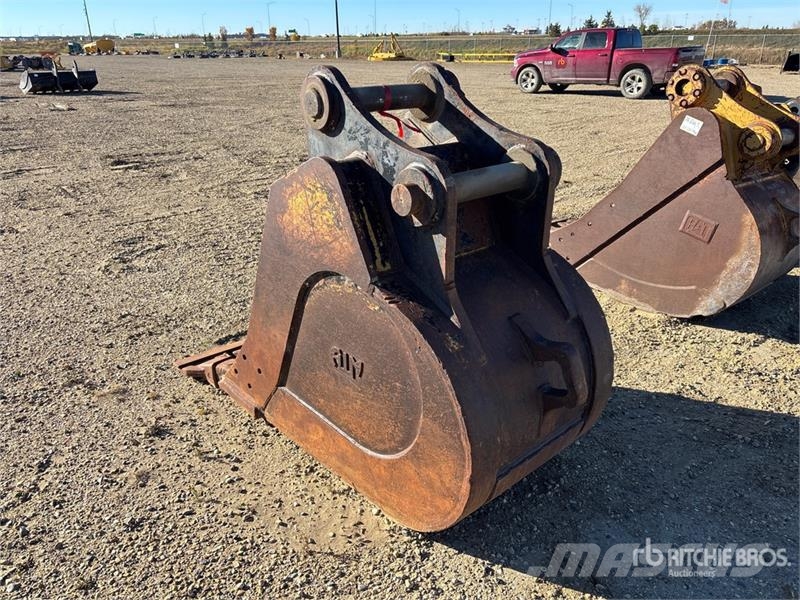  36 in Digging Excavator Bucket - Fits Kobelco SK35 دلاء
