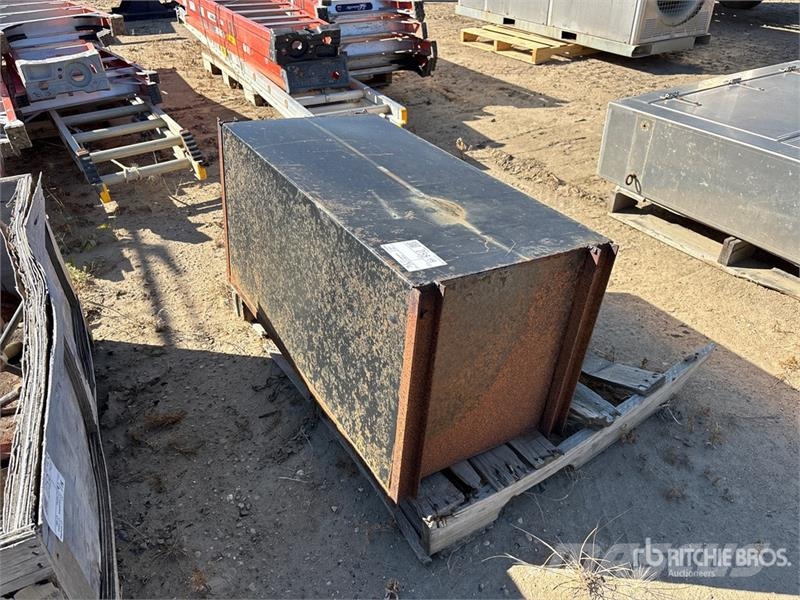 36 in x 18 in x 18 in Tool Box Utilaje construcții - Altele