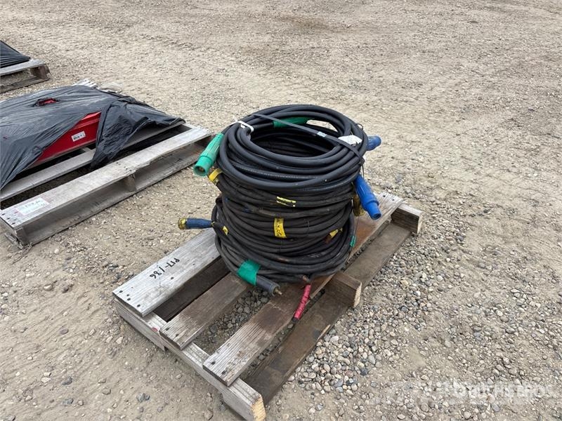  371 ft of Welding Cable ماكينات زراعية - غير ذلك
