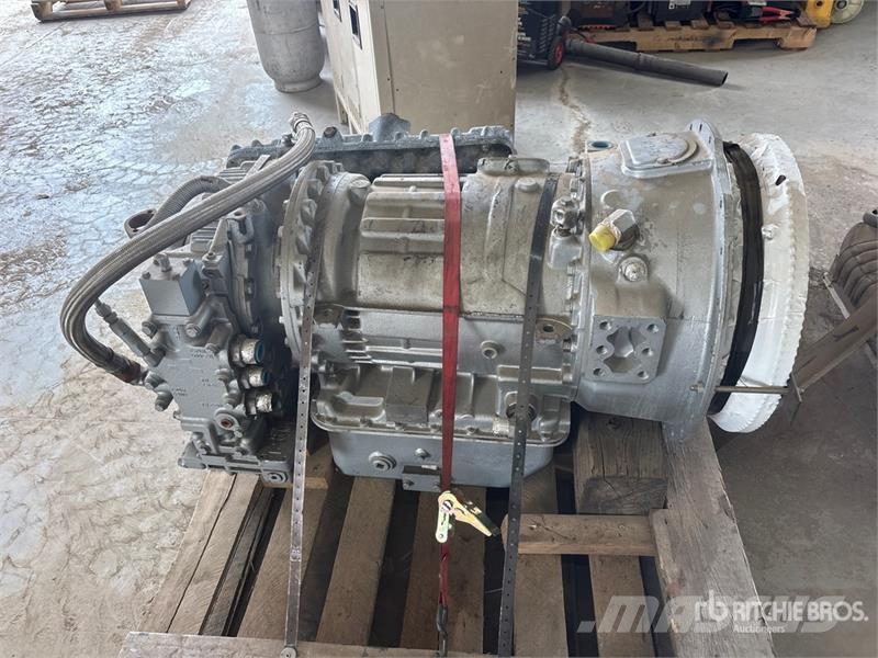 4 Speed Allison Truck Transmission (Unused) Versnellingsbakken