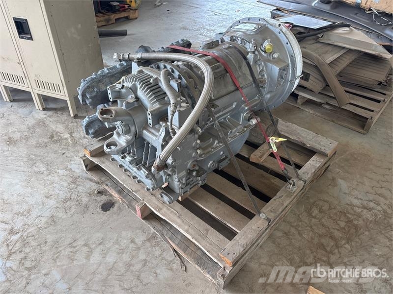 4 Speed Allison Truck Transmission (Unused) Versnellingsbakken