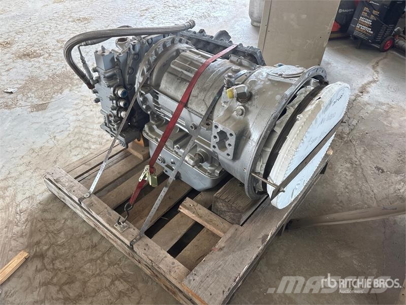 4 Speed Allison Truck Transmission (Unused) Versnellingsbakken