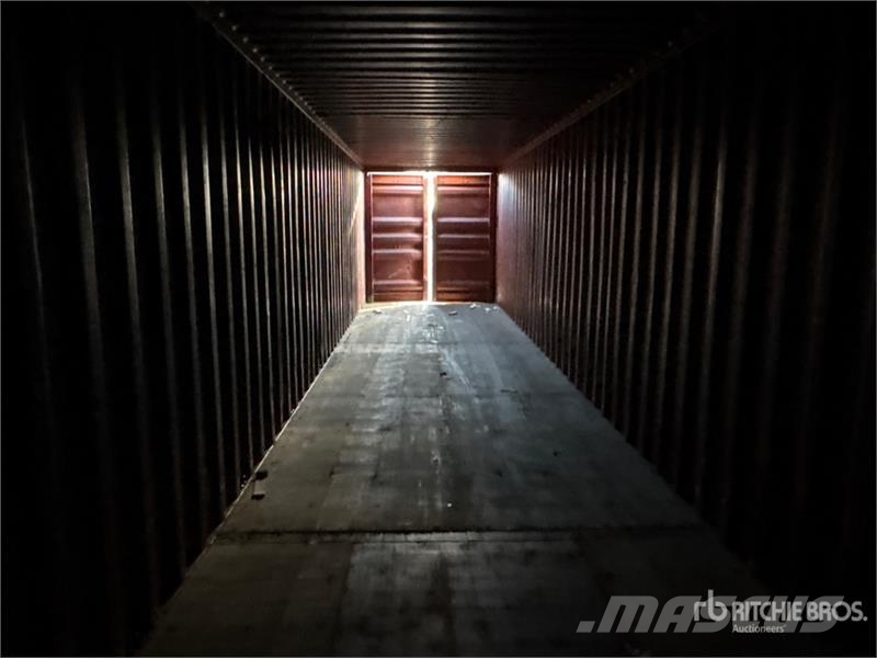 40 ft Quantity of (2) ft Storage Container Raktárkonténerek