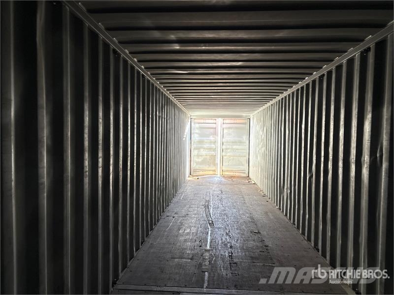 40 ft Quantity of (2) ft Storage Container Raktárkonténerek