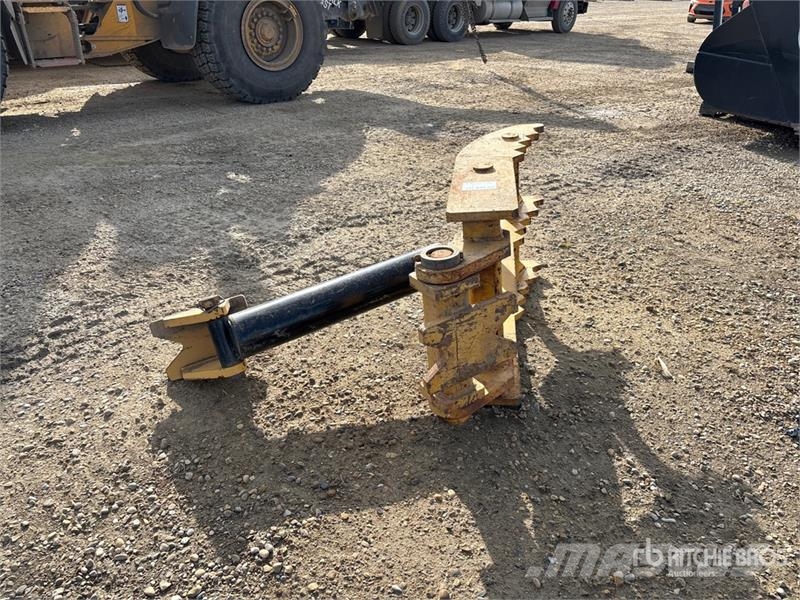 41 in Hydraulic Excavator Thumb 挖斗