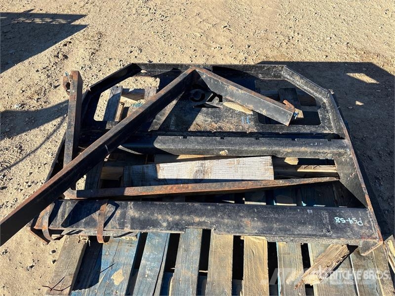 42 in Pallet Fork Attachment (Unused) Вили