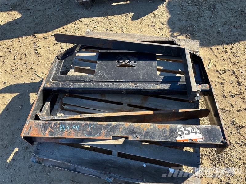42 in Pallet Fork Attachment (Unused) Vilice