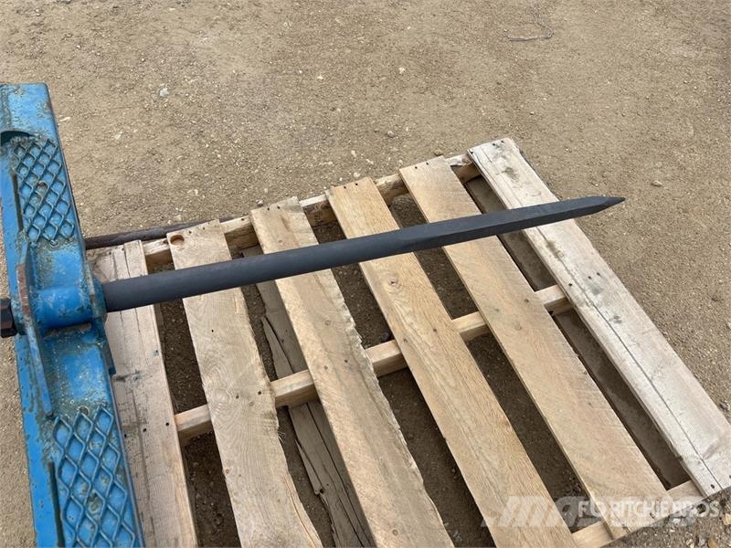  42 in Skid Steer Bale Spear Andre komponenter