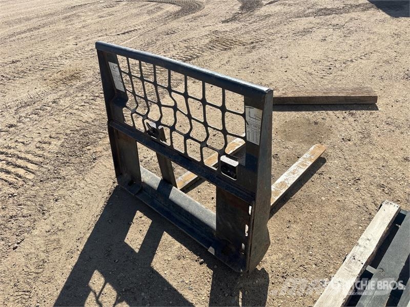 42 in Skid Steer Forks Vilice