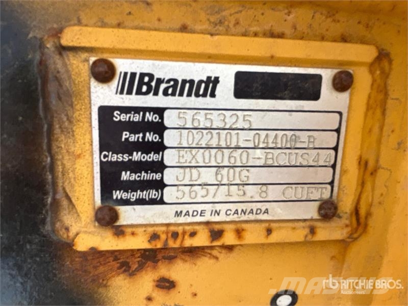  43 in Cleanup Excavator Bucket - Fits John Deere 6 Kanalak