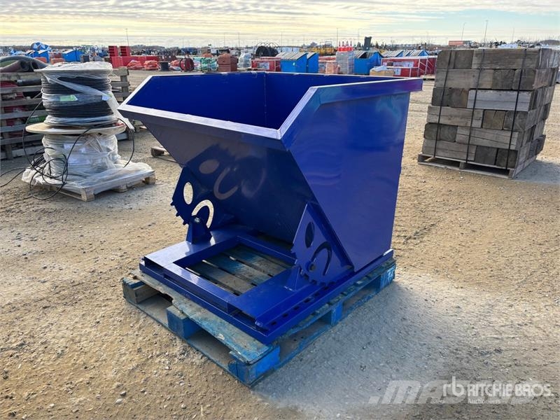 43 in Self-Dumping Hopper (Unused) Apcirkņi un piltuves