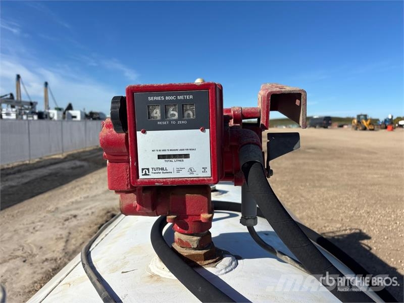 4328 L Skid Mounted Steel Diesel Fuel Tank Fuel and additive tanks