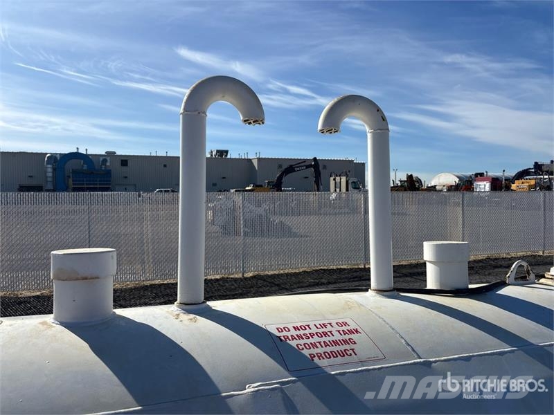 4328 L Skid Mounted Steel Diesel Fuel Tank Fuel and additive tanks