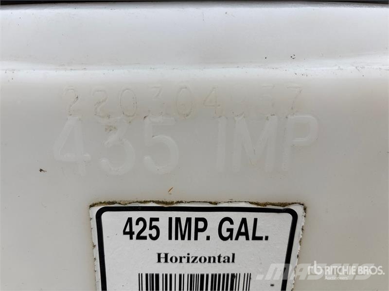  435 gal Water Tank صهاريج الوقود والصهاريج الإضافية