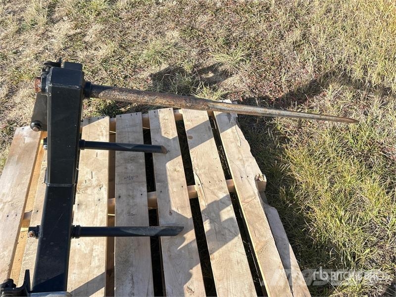 44 in Bale Forks ملحقات أخرى للجرارات