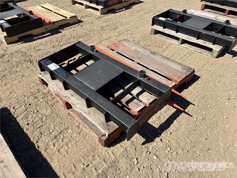 45 in Skid Steer Bale Spear (Unused) Drugi deli