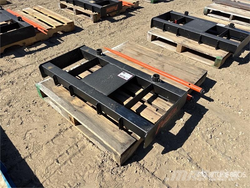 45 in Skid Steer Bale Spear (Unused) Drugi deli
